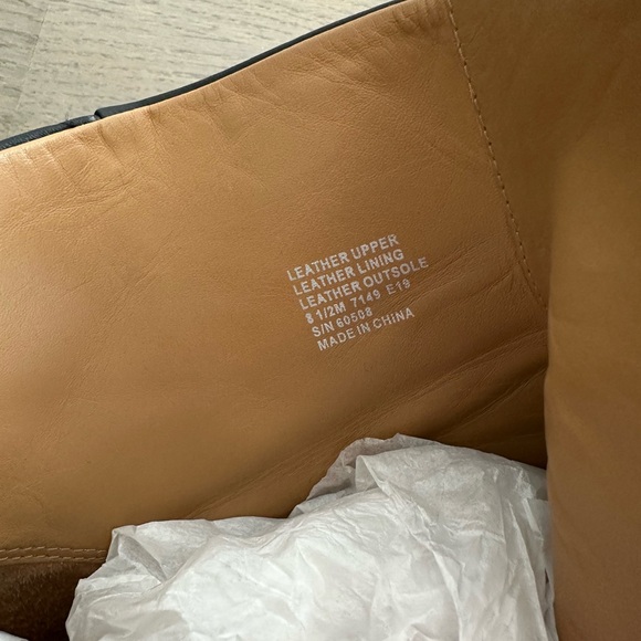 Tory Burch Gigi Bootie Calf Leather Size 8.5 - Picture 9 of 11